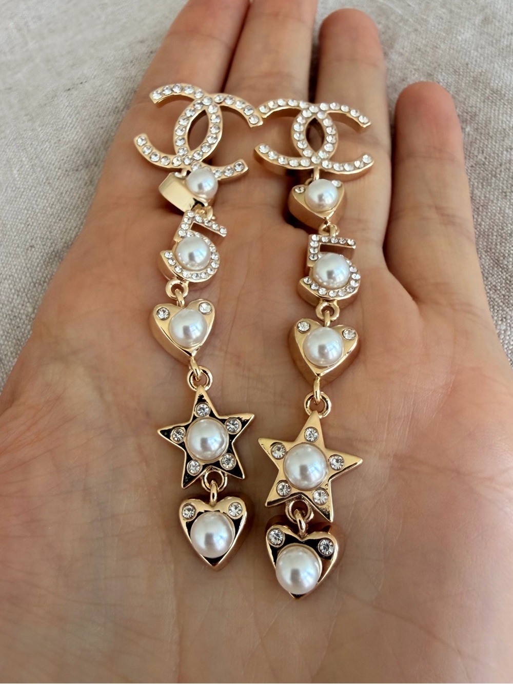 🤍CHANEL Gold-Tone Pearl & Crystal Drop Earrings✨